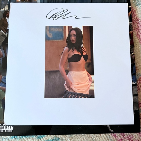 Signed Music Memorabilia Collection - Picture 4 of 10